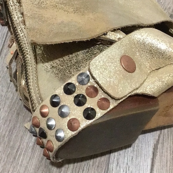 Zadig & Voltaire Gold Rhinestone skull gladiator Sandals 7 - Picture 11 of 11